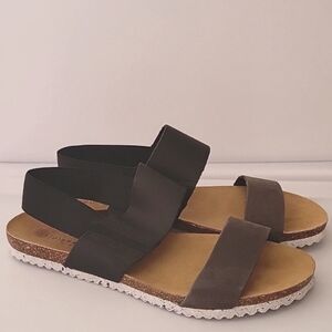 Lola Sabbia for Eric Michael NWOT Navy Sandals